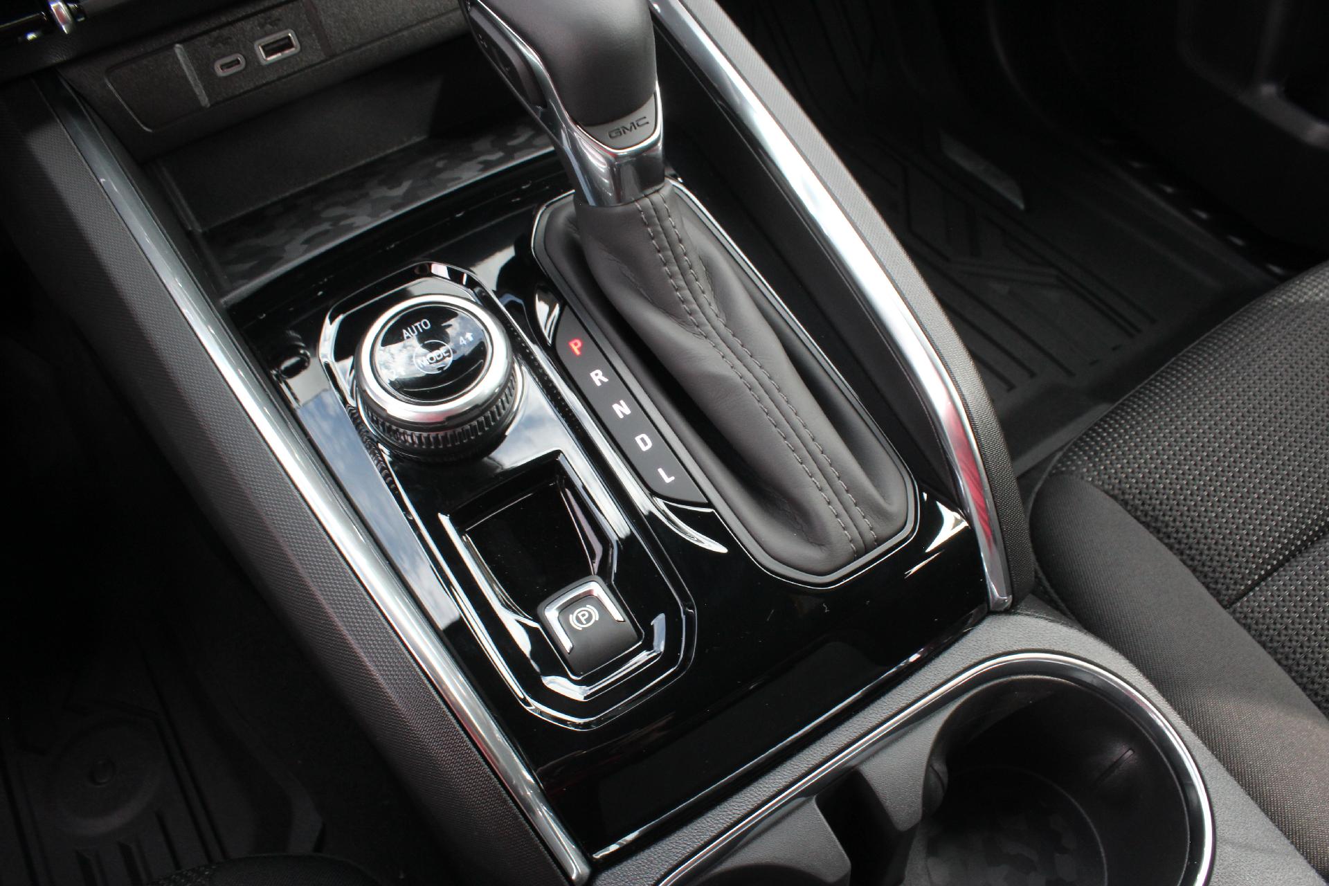 2026 GMC Canyon Vehicle Photo in AURORA, CO 80012-4011