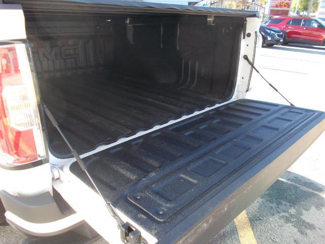 2022 GMC Canyon Vehicle Photo in LOWELL, MA 01852-4336