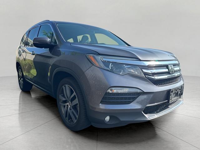 2017 Honda Pilot Vehicle Photo in Neenah, WI 54956