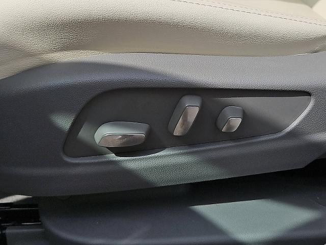 2021 Cadillac XT5 Vehicle Photo in TREVOSE, PA 19053-4984