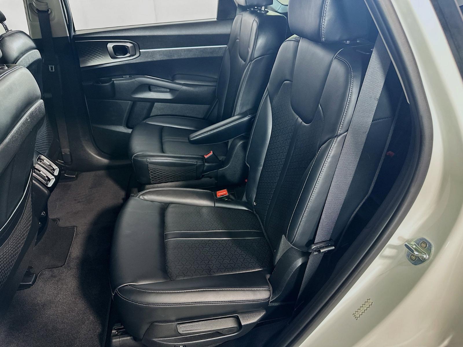 2021 Kia Sorento Hybrid Vehicle Photo in Langhorne, PA 19047