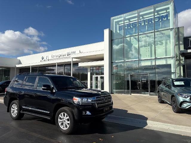 2017 Toyota Land Cruiser Vehicle Photo in Appleton, WI 54913