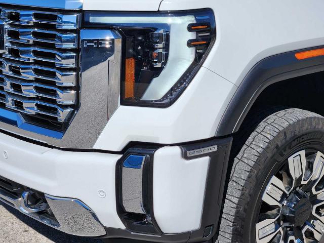 2024 GMC Sierra 2500 HD Vehicle Photo in DENTON, TX 76210-9321