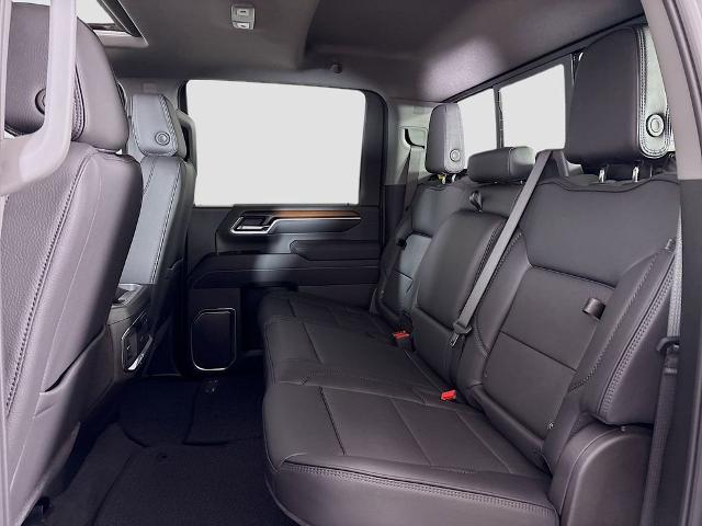 2025 GMC Sierra 2500 HD Vehicle Photo in PUYALLUP, WA 98371-4149