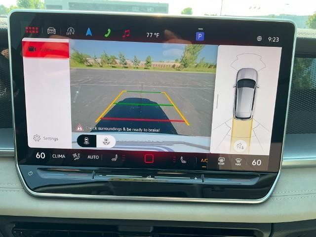 2025 Volkswagen Tiguan Vehicle Photo in Oshkosh, WI 54904