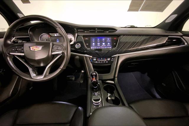 2025 Cadillac XT6 Vehicle Photo in INDEPENDENCE, MO 64055-1314