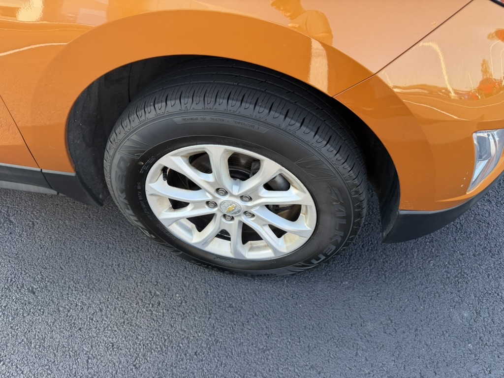 2019 Chevrolet Equinox photo 10 of 36