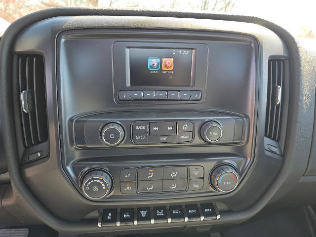 2024 Chevrolet Silverado Chassis Cab Vehicle Photo in INDEPENDENCE, MO 64055-1314