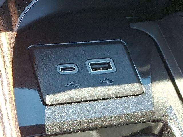 2024 Cadillac Escalade Vehicle Photo in DANBURY, CT 06810-5034