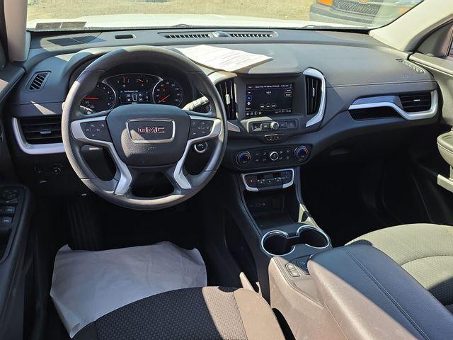 2023 GMC Terrain Vehicle Photo in Pleasant Hills, PA 15236