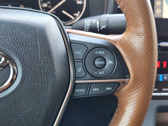 2021 Toyota Avalon Vehicle Photo in DENTON, TX 76210-9321
