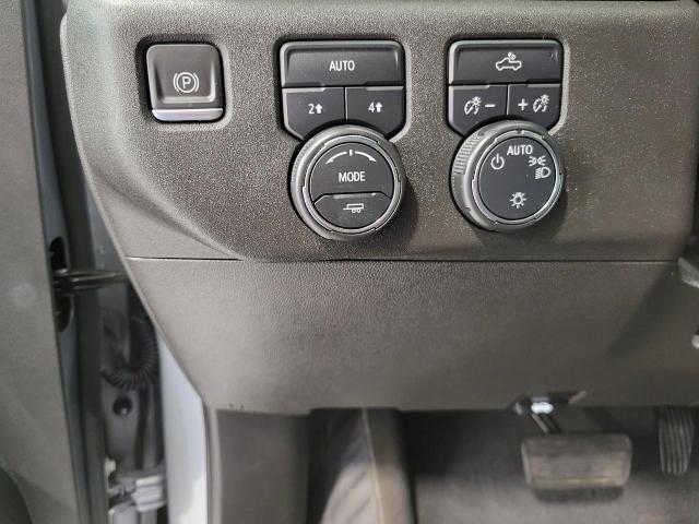 2023 Chevrolet Silverado 1500 Vehicle Photo in NEENAH, WI 54956-2243