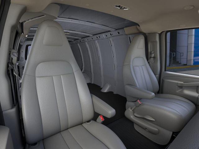 2025 Chevrolet Express Cargo Van Vehicle Photo in KANSAS CITY, MO 64114-4502