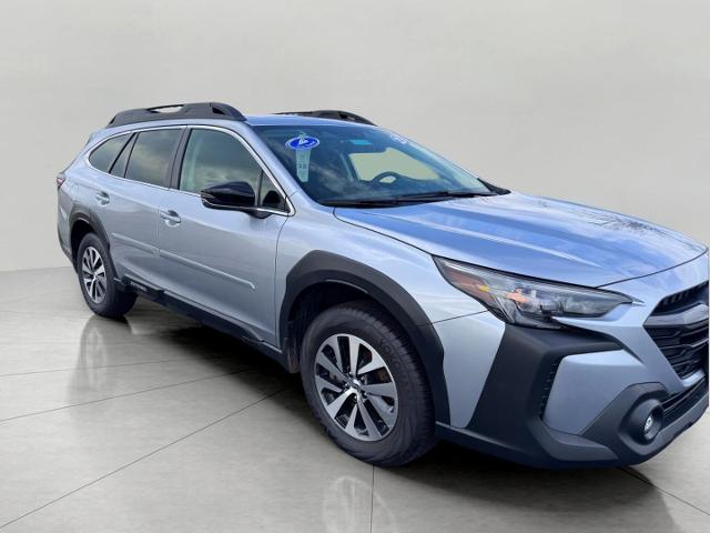 2025 Subaru Outback Vehicle Photo in Neenah, WI 54956