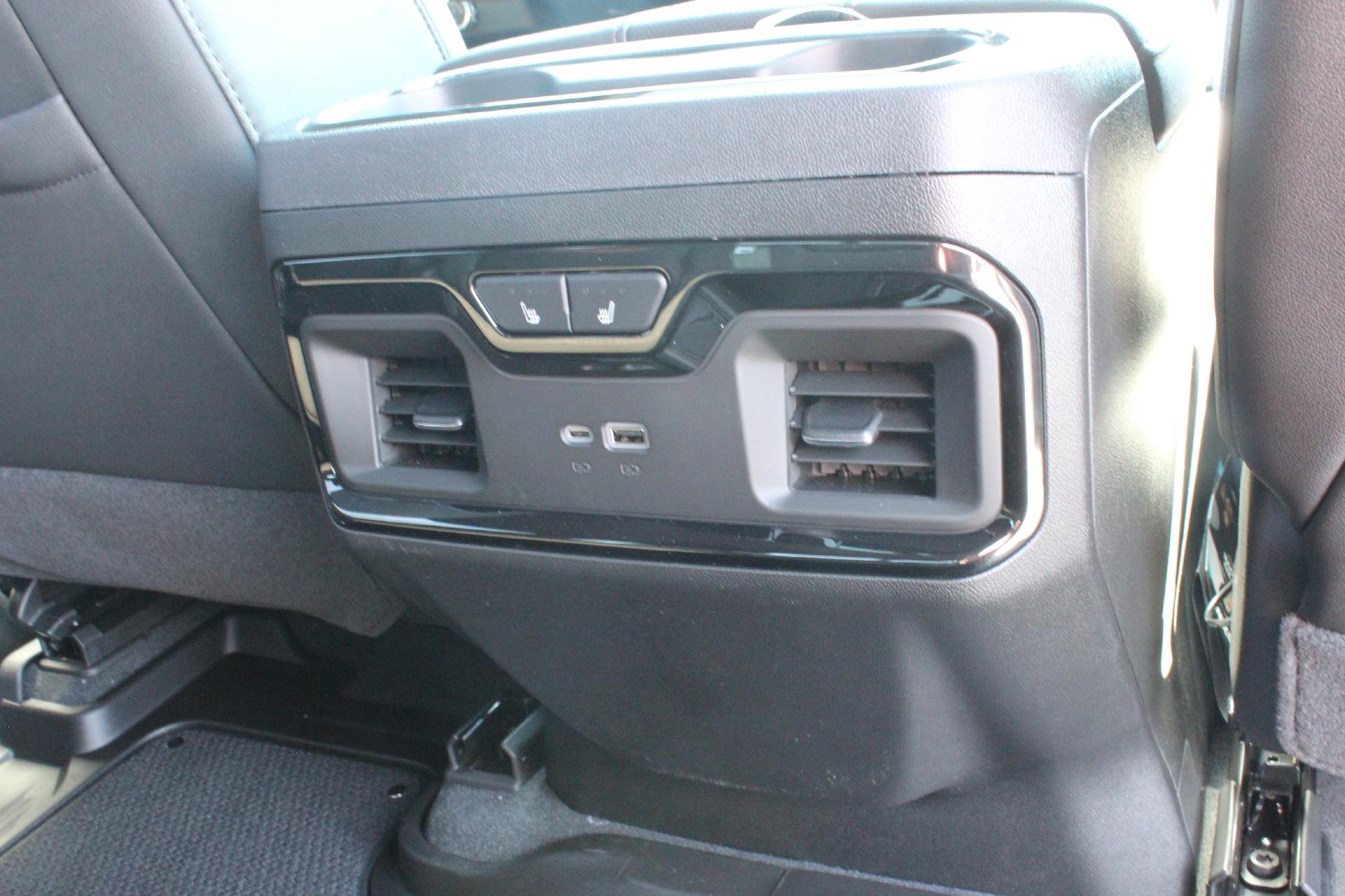 2025 GMC Sierra 1500 Vehicle Photo in AURORA, CO 80012-4011