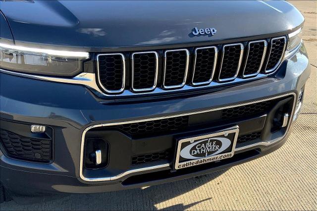 2023 Jeep Grand Cherokee L Vehicle Photo in TOPEKA, KS 66609-0000