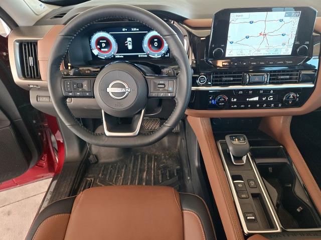 2024 Nissan Pathfinder Vehicle Photo in Weatherford, TX 76087