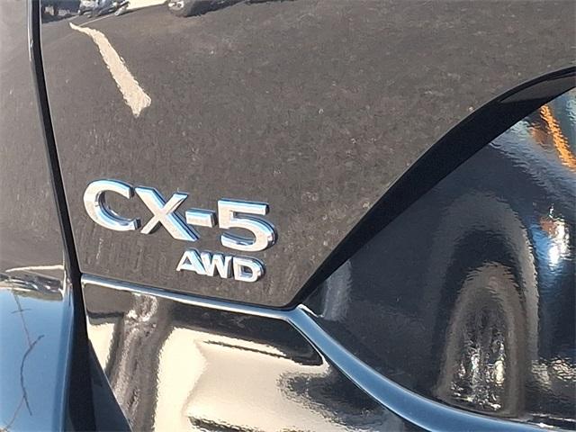 2024 Mazda CX-5 Vehicle Photo in New Bloomfield, PA 17068