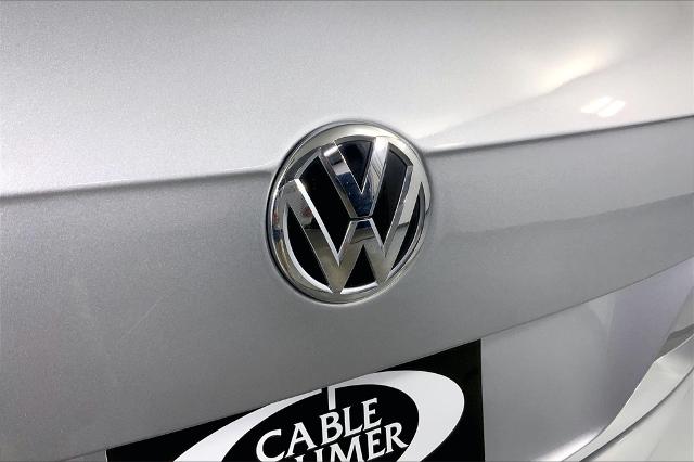 2021 Volkswagen Tiguan Vehicle Photo in Lees Summit, MO 64086