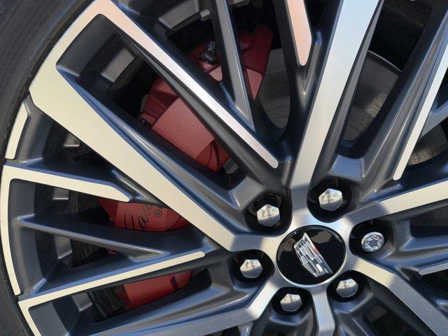 2025 Cadillac XT6 Vehicle Photo in LEOMINSTER, MA 01453-2952