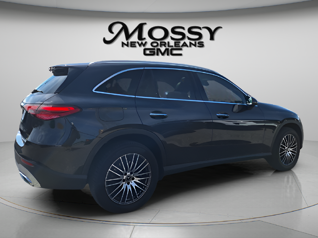 2023 Mercedes-Benz GLC photo 5 of 29