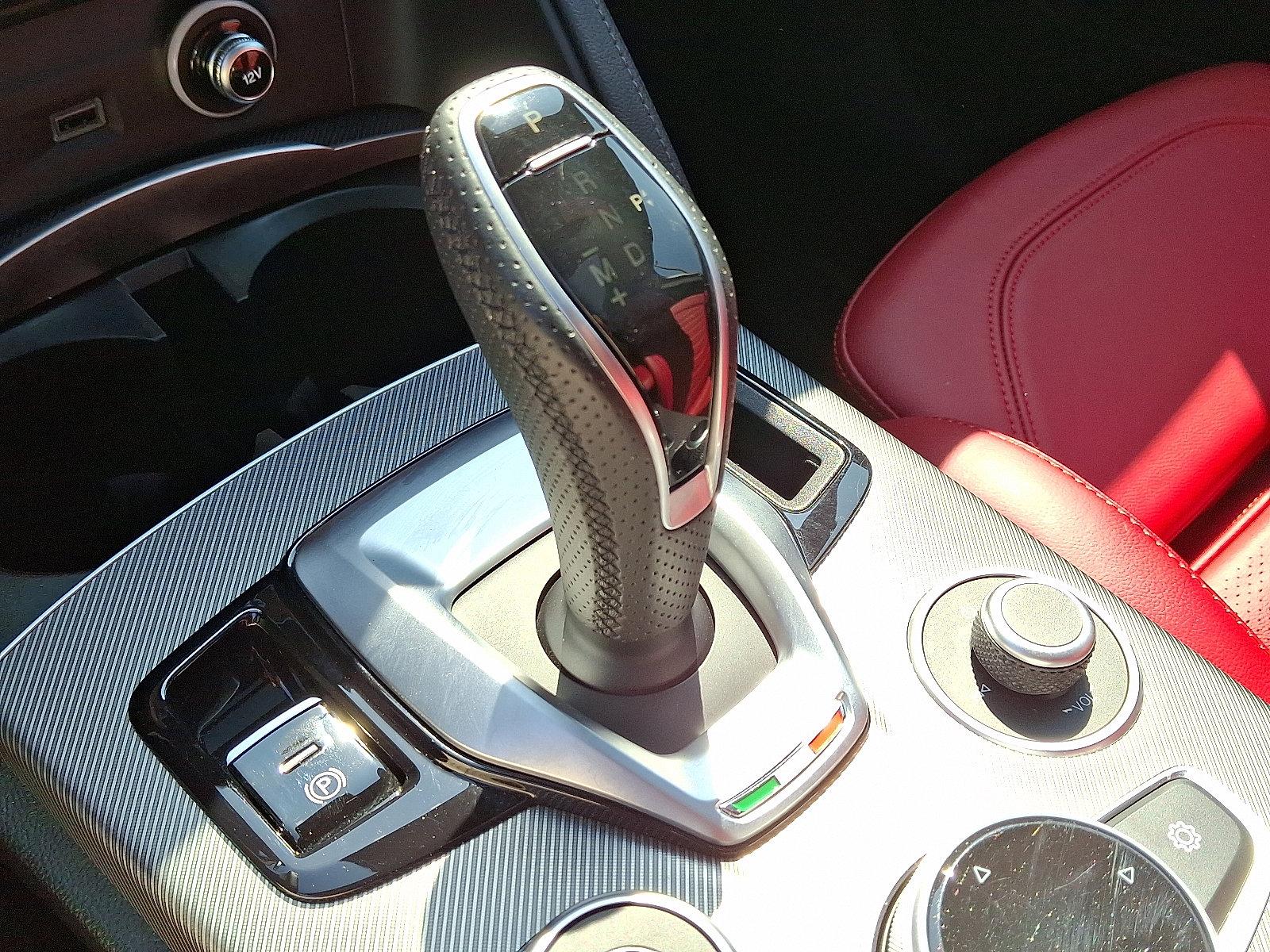 2022 Alfa Romeo Stelvio Vehicle Photo in Willow Grove, PA 19090