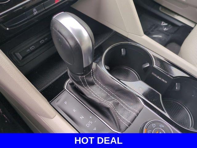2021 Volkswagen Atlas Vehicle Photo in Merrillville, IN 46410