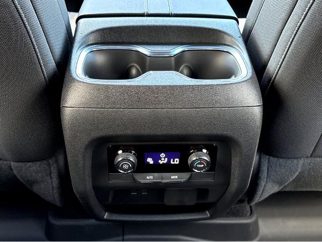 2025 Chevrolet Traverse Vehicle Photo in BEAUFORT, SC 29906-4218