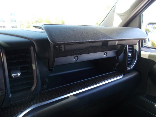 2022 GMC Sierra 1500 Vehicle Photo in LOWELL, MA 01852-4336