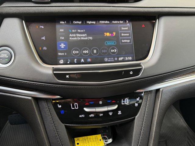 2024 Cadillac XT5 Vehicle Photo in LEOMINSTER, MA 01453-2952