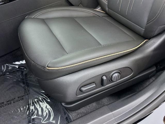 2025 Buick Envista Vehicle Photo in PUYALLUP, WA 98371-4149