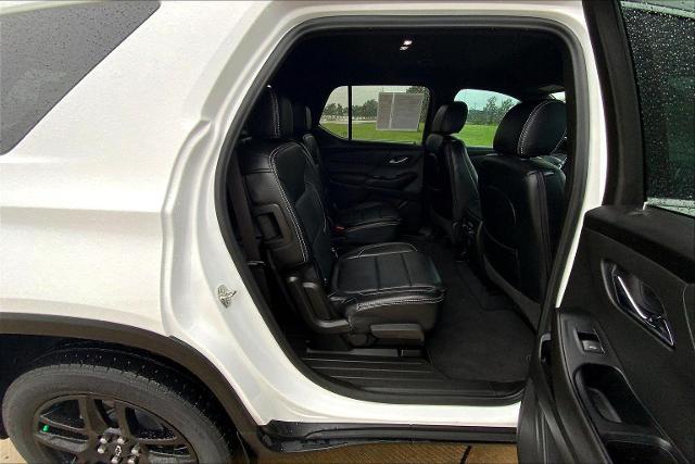 2023 Chevrolet Traverse Vehicle Photo in TOPEKA, KS 66609-0000