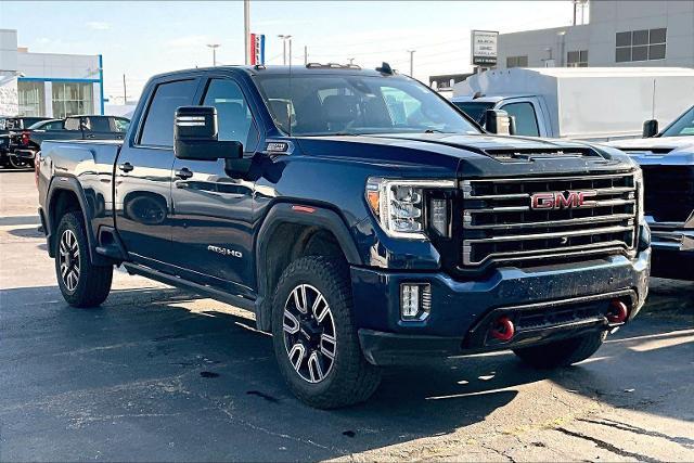 2022 GMC Sierra 2500 HD Vehicle Photo in TOPEKA, KS 66609-0000