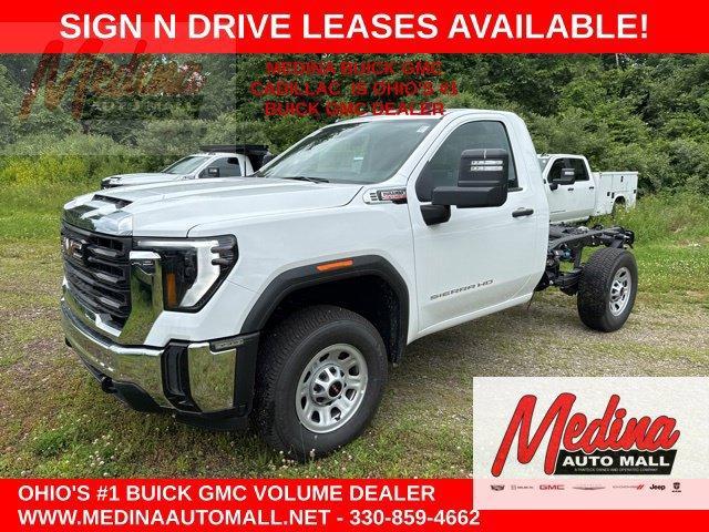 2025 GMC Sierra 3500 HD Vehicle Photo in MEDINA, OH 44256-9631