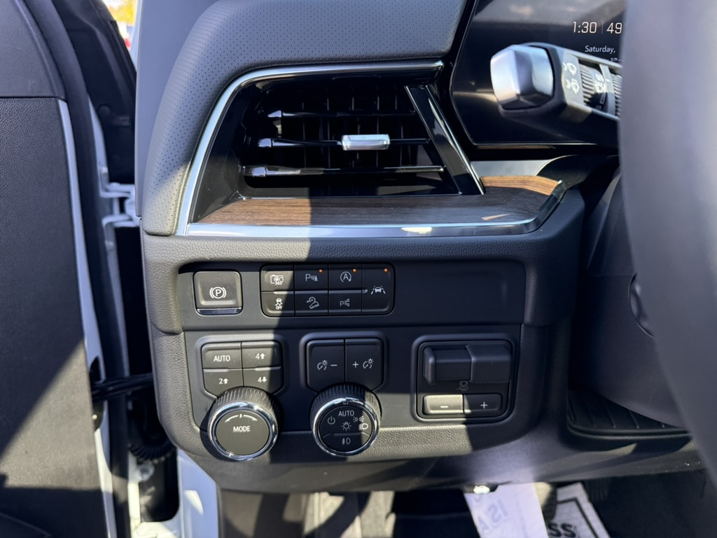 2027 Chevrolet Tahoe photo 17 of 24