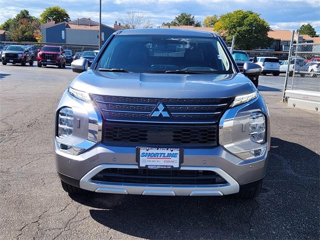 2024 Mitsubishi Outlander Vehicle Photo in AURORA, CO 80012-4011