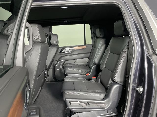 2025 GMC Yukon XL Vehicle Photo in GILBERT, AZ 85297-0402