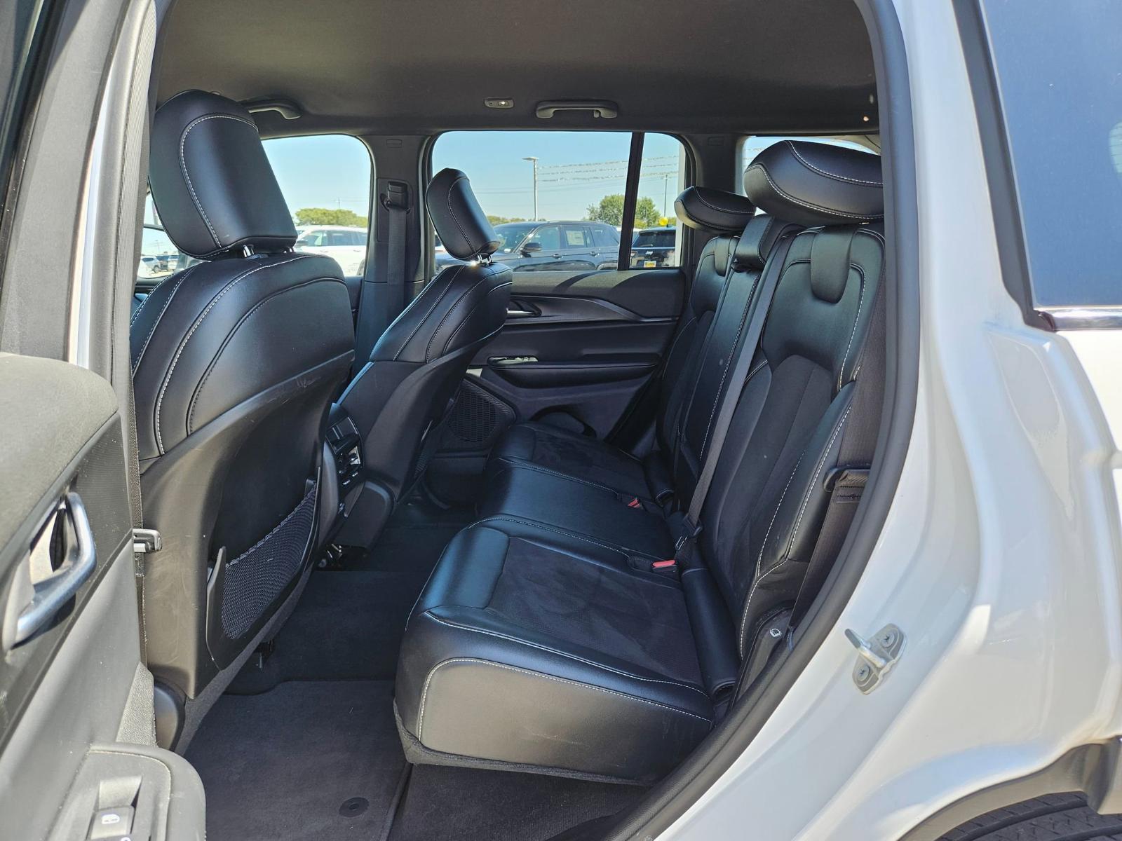2023 Jeep Grand Cherokee Vehicle Photo in Seguin, TX 78155