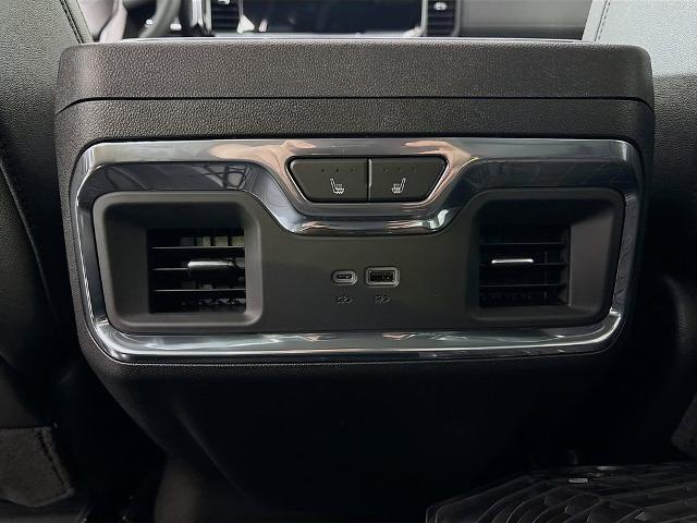 2025 GMC Sierra 3500 HD Vehicle Photo in PUYALLUP, WA 98371-4149