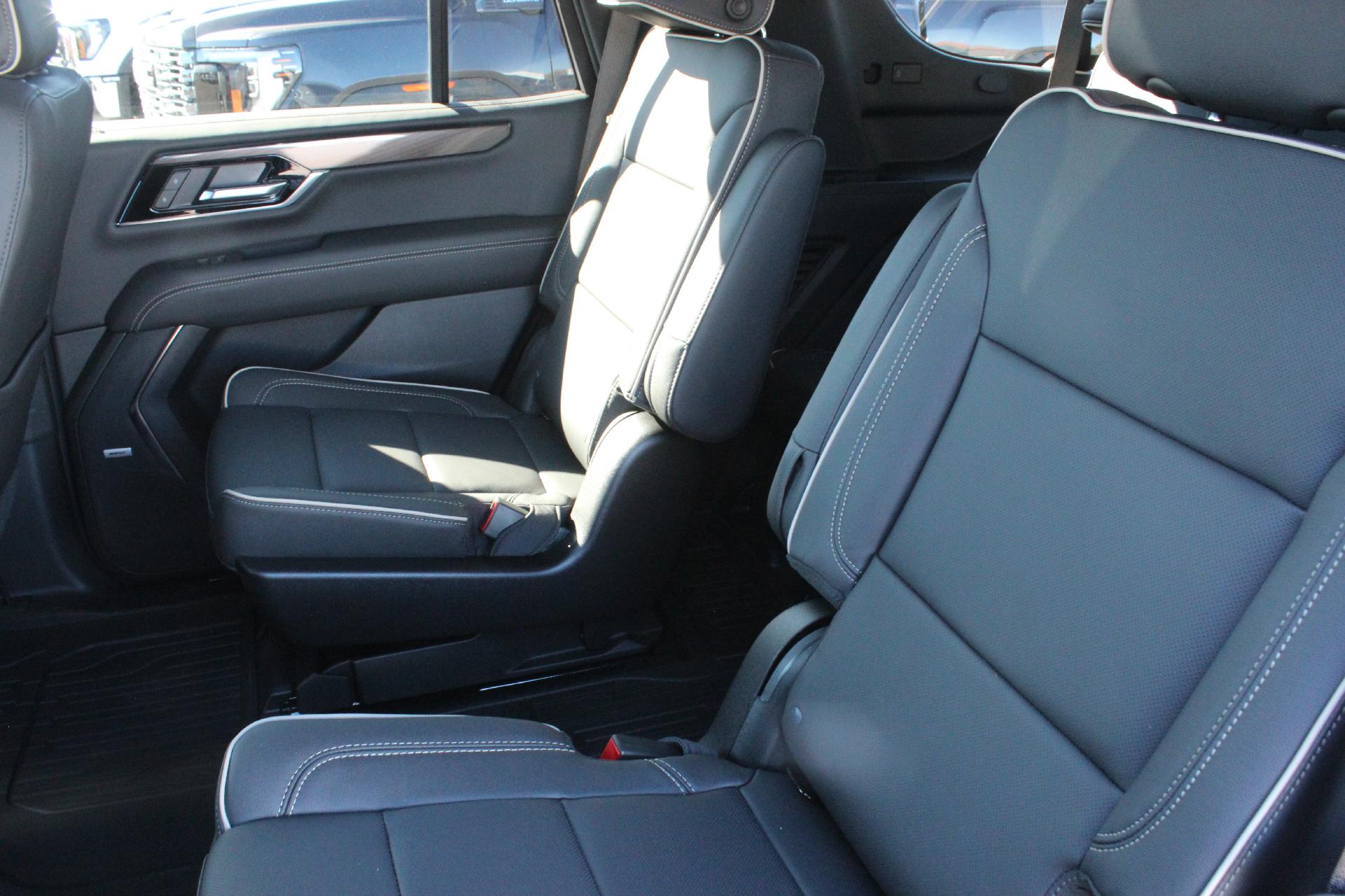 2026 GMC Yukon Vehicle Photo in AURORA, CO 80012-4011