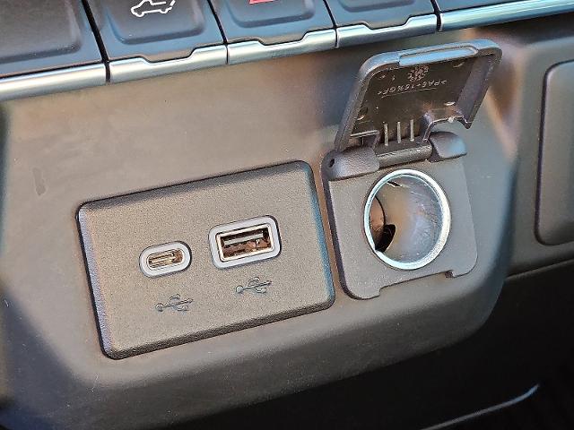 2022 Chevrolet Silverado 2500 HD Vehicle Photo in TREVOSE, PA 19053-4984