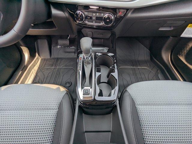 2025 Chevrolet Trax Vehicle Photo in BRUNSWICK, GA 31525-1881