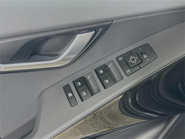 2025 Kia Niro Vehicle Photo in Everett, WA 98204