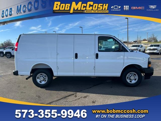 2025 Chevrolet Express Cargo 2500 Vehicle Photo in COLUMBIA, MO 65203-3903