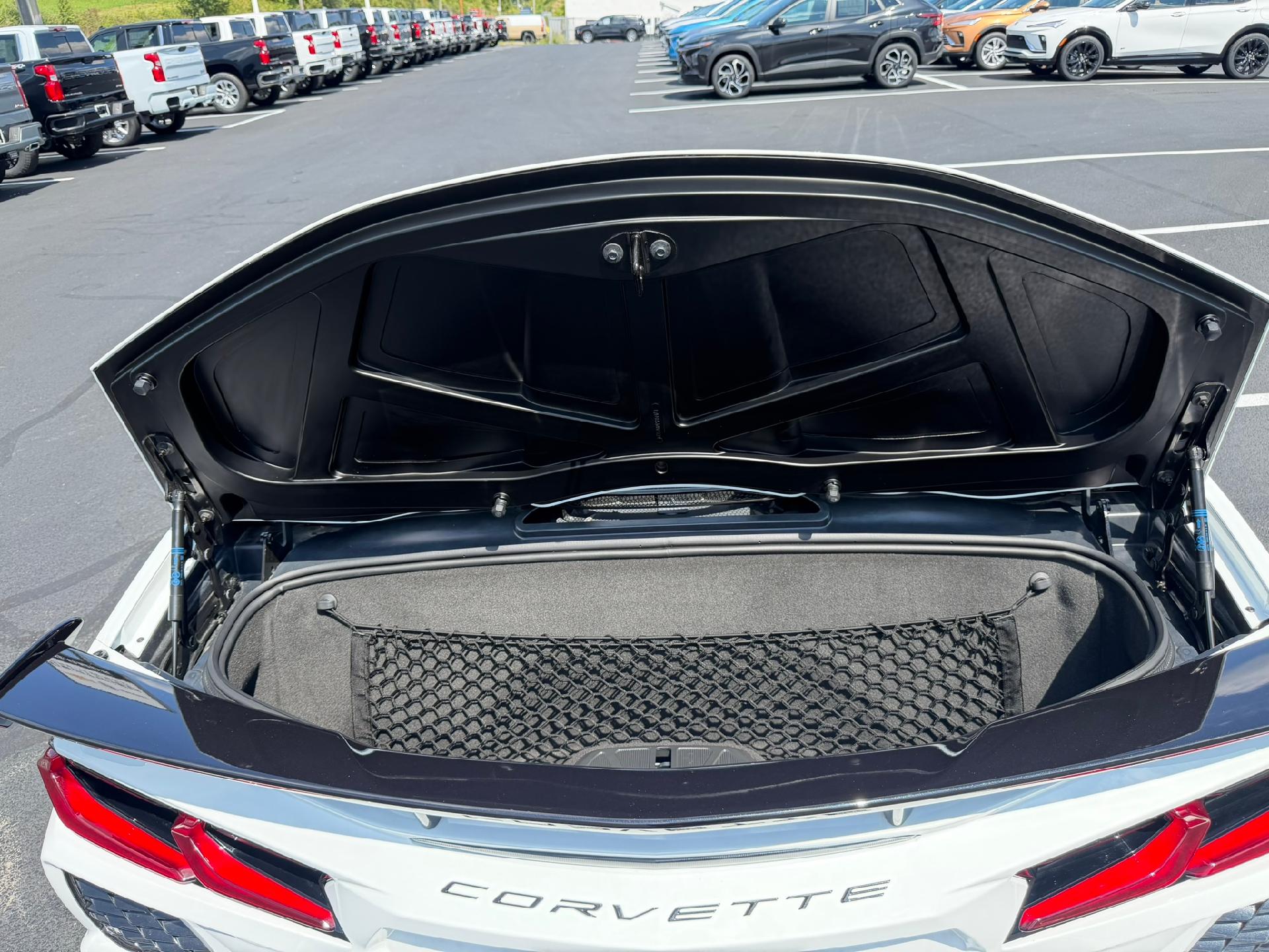 2025 Chevrolet Corvette Stingray 3LT - 11