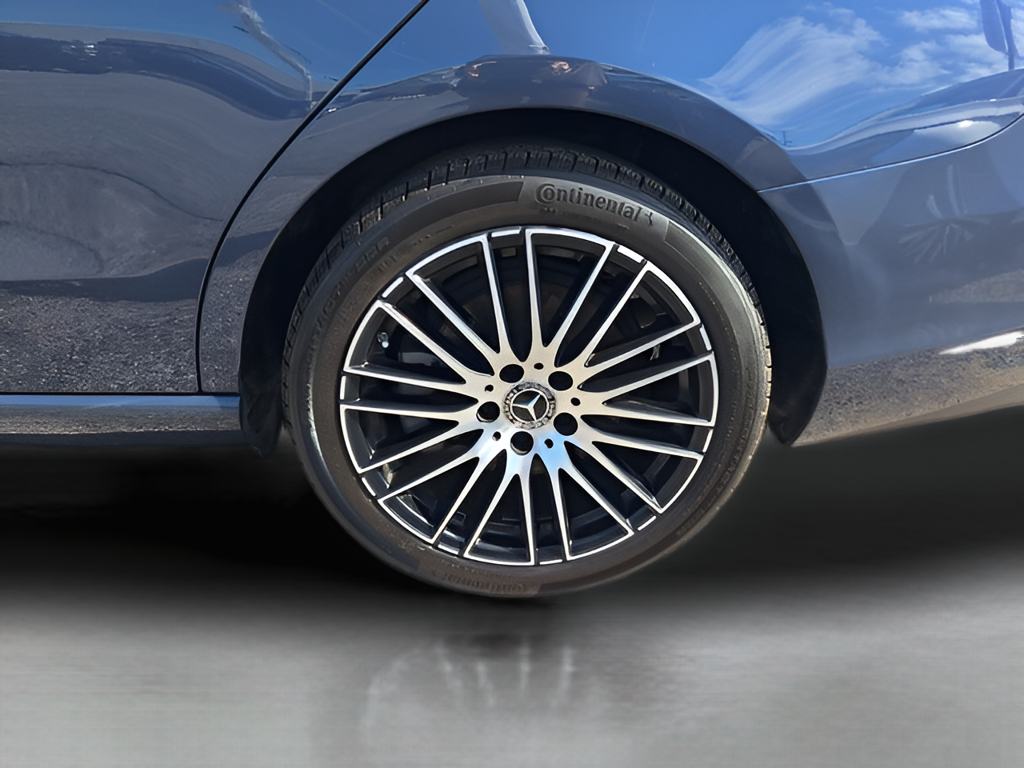 2025 Mercedes-Benz C-Class photo 22 of 30