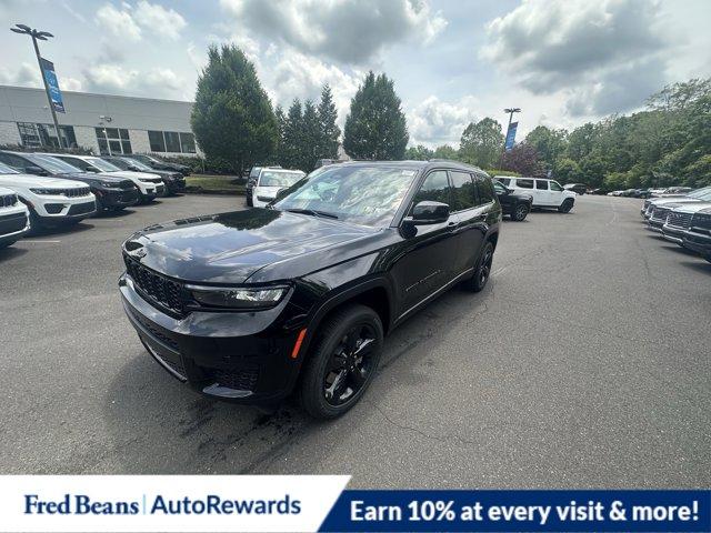 2025 Jeep Grand Cherokee L Vehicle Photo in Doylsetown, PA 18901