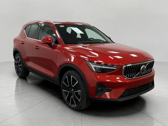 2025 Volvo XC40 Vehicle Photo in Neenah, WI 54956