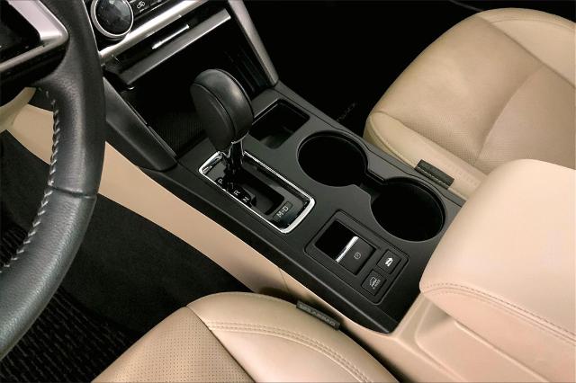 2019 Subaru Outback Vehicle Photo in Lees Summit, MO 64086