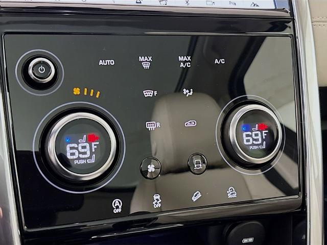 2020 Land Rover Discovery Sport Vehicle Photo in PUYALLUP, WA 98371-4149